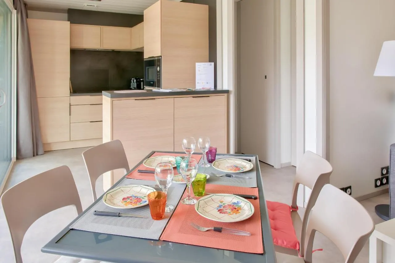 Chalet Pour 4 - Residence Avec Piscine Pont-lʼAbbé Frankreich